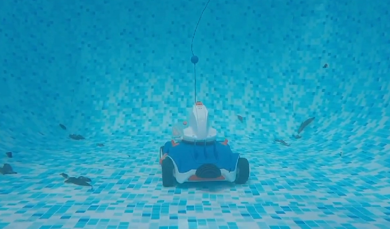 Piscine hors-sol : quel robot électrique de piscine choisir-2